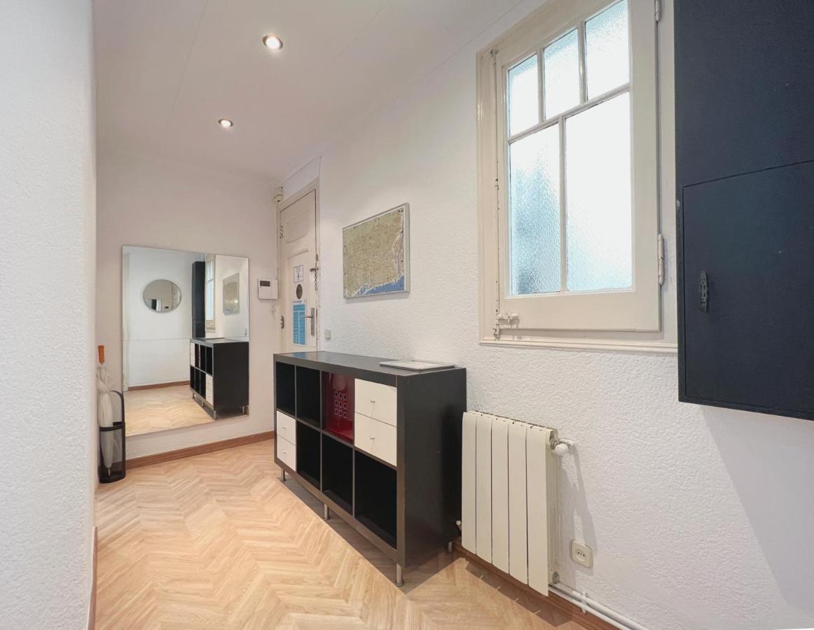 Stay U-Nique Apartments Calabria บาร์เซโลนา ภายนอก รูปภาพ