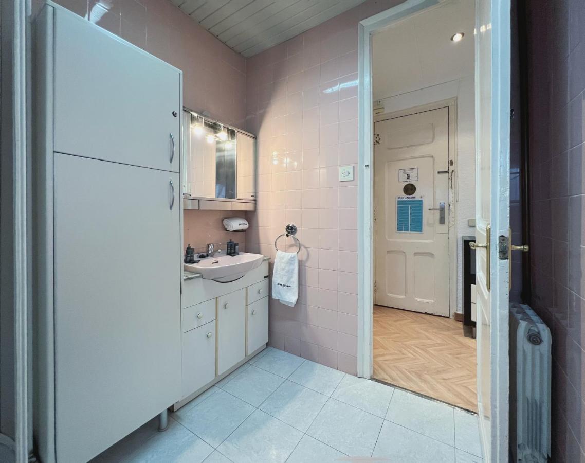 Stay U-Nique Apartments Calabria บาร์เซโลนา ภายนอก รูปภาพ
